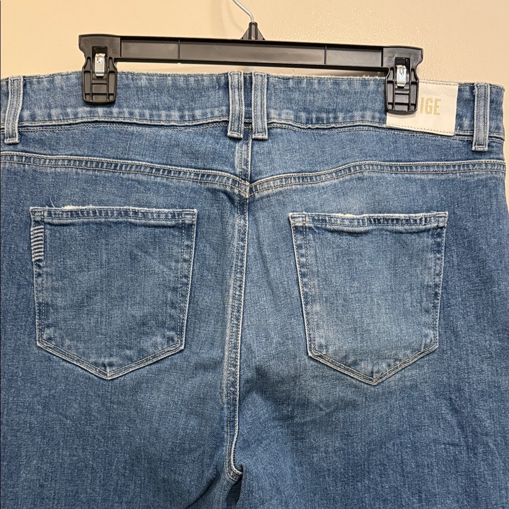 PAIGE Sasha High Rise Wide Leg Jeans in Medium Blue Wash - Picture 10 of 11